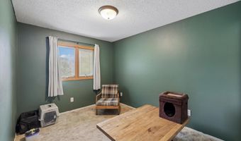 619 Crystal St, Ames, IA 50010