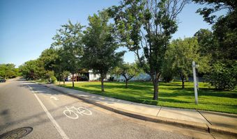 399 HILLTOP Ln, Annapolis, MD 21403
