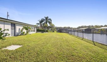 1617 Paradise Ln, Astor, FL 32102