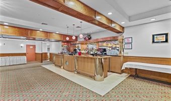 383 Metacom Ave, Bristol, RI 02809