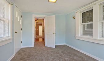 38410 N Lakeside Pl, Antioch, IL 60002