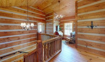 8 Abby Ln, Barboursville, WV 25504