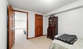 704 Redding Rd, Angola, IN 46703