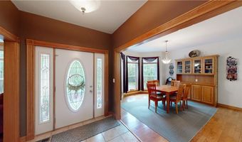 2 Ewes Ln, Bella Vista, AR 72715
