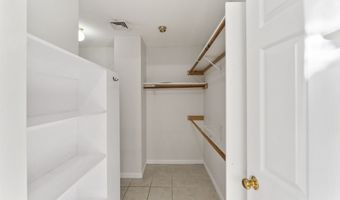 704 Cherry Brook Rd, Canton, CT 06019