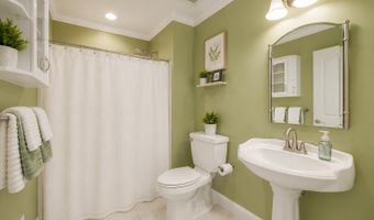 653 Neptune Ave, Beachwood, NJ 08722
