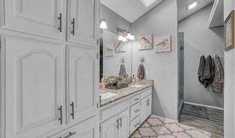 809 Jamestown Dr, Altus, OK 73521