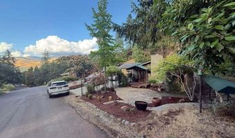 802 Beach St, Ashland, OR 97520