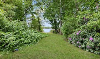 37 Charles St, Barrington, RI 02806