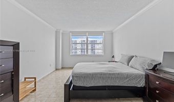 2801 NE 183rd St 1510W, Aventura, FL 33160