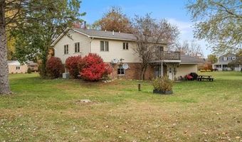 5122 Elizabeth Ln, Almont, MI 48003