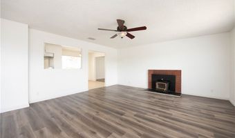 15615 Tuscola Rd, Apple Valley, CA 92307