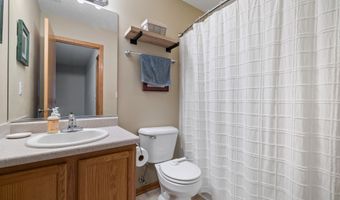 2234 3rd Ave SE, Altoona, IA 50009