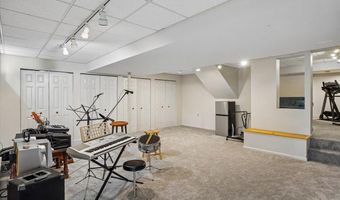 726 HILLCREST Dr, Annapolis, MD 21409