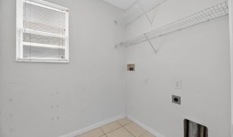 7711 Nottinghill Sky Dr, Apollo Beach, FL 33572