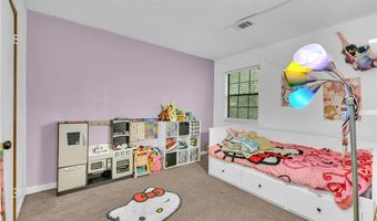 824 Brandy Oaks Ln, Stone Mountain, GA 30088