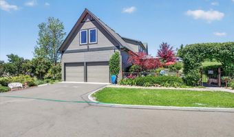 39 E Valley View Rd, Ashland, OR 97520