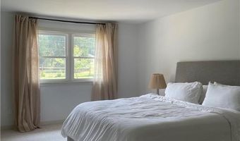 2260 Nottingham Rd, Allentown, PA 18103