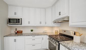 7107 COVENTRY Rd, Alexandria, VA 22306