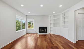 2243 Sun Valley Dr, Ann Arbor, MI 48108