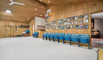 925 N River Rd, Algonquin, IL 60102