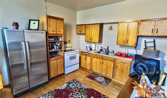10 S Woodard Ave, Absarokee, MT 59001