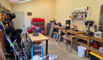 796 SE Briarwood Ct, Bend, OR 97702