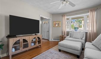 10 Denver Ave, Cranston, RI 02905