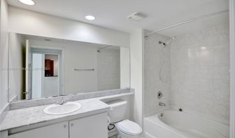 18800 NE 29 Ave 621, Aventura, FL 33180