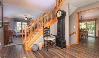 3021 Pinewood Ln NE, Alexandria, MN 56308