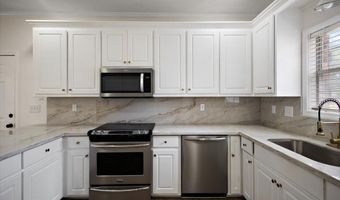 1007 Riverchase North Dr, Brandon, MS 39047