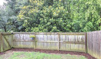 4477 Black Hills Dr NW, Acworth, GA 30101