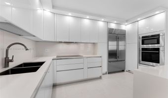 9801 Collins Ave 17P, Bal Harbour, FL 33154