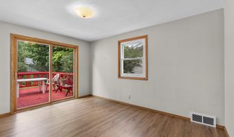 1136 W ROBERTS Ave, Appleton, WI 54914
