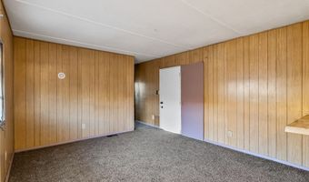 587 Harbor Dr, Bullhead City, AZ 86442