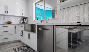 10505 W WILSHIRE Dr, Avondale, AZ 85392