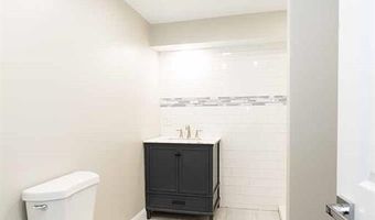 2 Holmes Rd, Coventry, RI 02816