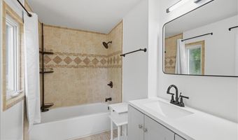 709 N PRYOR St, Alexandria, VA 22304