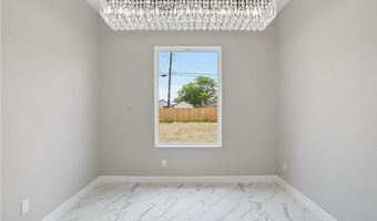 151 N 9th St, Aransas Pass, TX 78336