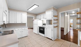 2406 SE 15Th St, Bentonville, AR 72712