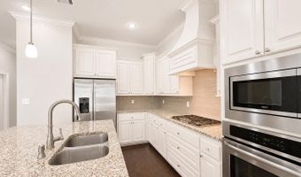 15565 Babblingbrook Dr, Baton Rouge, LA 70816