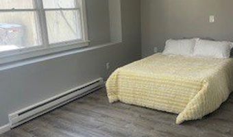 1 Hickory St, Bristol, CT 06010