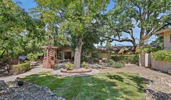 2461 Lunada Ln, Alamo, CA 94507