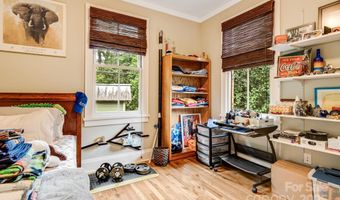 7 Kenilwood Pl, Asheville, NC 28803