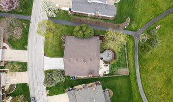 2836 Valley Forge Rd, Lisle, IL 60532