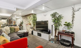 14 SEATON Pl NW, Washington, DC 20001