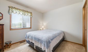 1448 Cleveland St, Anoka, MN 55303