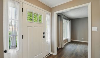 8635 Bishops Ln, Indianapolis, IN 46217