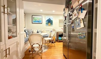 41 Pickney St B, Boston, MA 02114