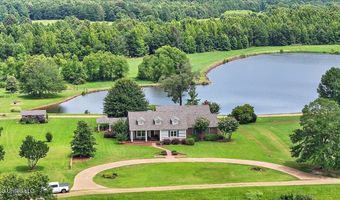 499 Breakwater Dr, Benton, MS 39039